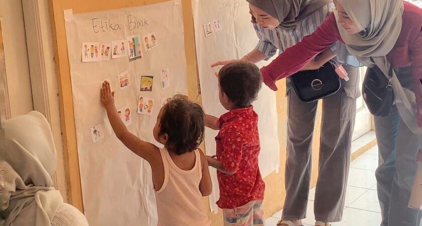 Mahasiswa PPP BPI Ajarkan Etika pada Anak-anak di Pondok Boro