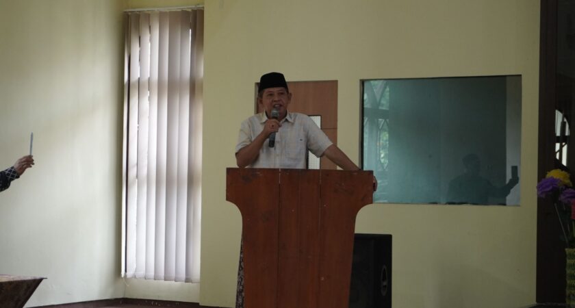 Sampaikan Esensi di Balik Makna Idulfitri: Mauidhoh Hasanah Dr. M. Mudhofi, M.Ag dalam Halalbihalal Fakultas Dakwah dan Komunikasi (FDK)