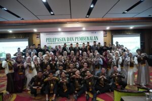 FDK UIN Walisongo Lepas 276 Wisudawan Sarjana dan Magister