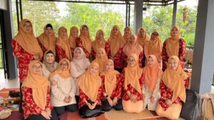 Dharma Wanita Persatuan FDK UIN Walisongo Gelar Kajian Hidup Sehat dengan Herbal
