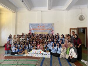 Bangun Harapan, Mahasiswa PPP BPI UIN Walisongo Gelar Kegiatan “Senyum Peduli”