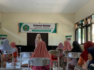 MENEBAR CAHAYA HATI DI USIA SENJA: MAHASISWA BPI UIN WALISONGO GELAR CERAMAH KEAGAMAAN UNTUK LANSIA