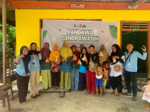 Tim KKDN UIN Walisongo dan AFKN Gelar Seminar Pemberdayaan Ekonomi Kreatif dan Pemasaran Daring di Desa Offie